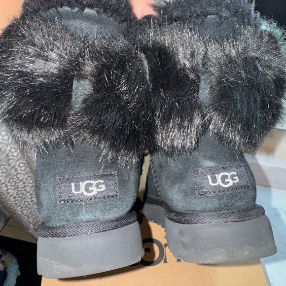 UGG MINI EMMIE BOW - Picture 3 of 4